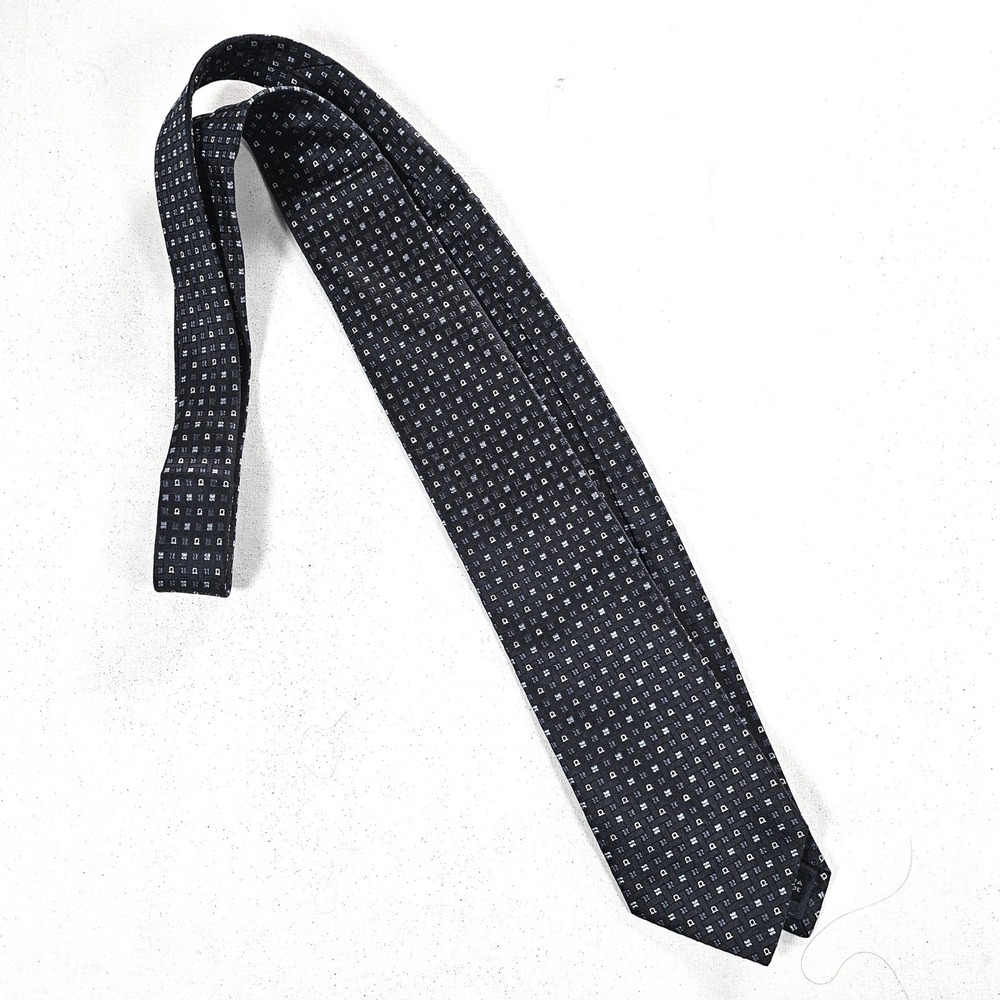 Salvatore Ferragamo Mens Navy Blue Silk Gancini Geometric Necktie Made in Italy